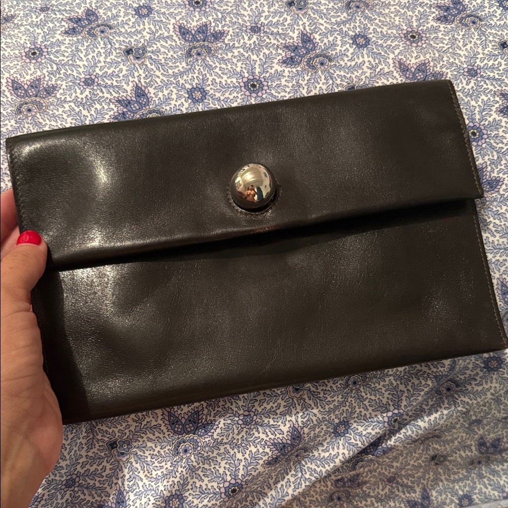 Vintage Gherardini Italy 🇮🇹 Dark Brown Leather Clutch with Silver Ball Clasp